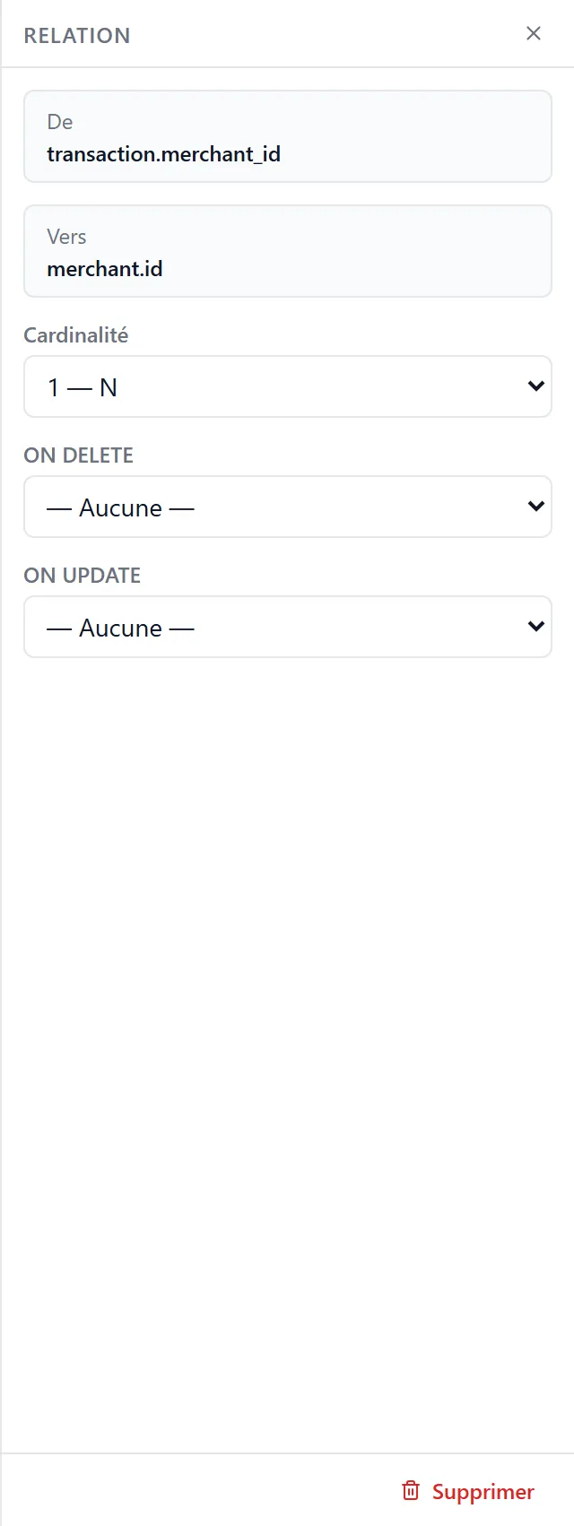 Éditeur de relation à droite du canvas — relation transaction.merchant_id → merchant.id sélectionnée, sélecteur de Cardinalité (1—N par défaut), menus ON DELETE et ON UPDATE (cascade / restrict / set null / no action / Aucune), bouton de suppression en pied de panneau